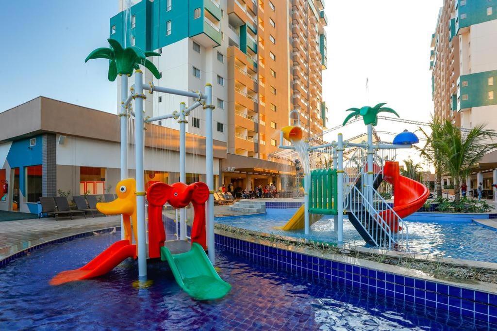 Hospedagem Para Ate 8 Pessoas No Enjoy Olimpia Park Resort 外观 照片